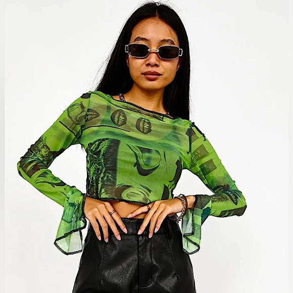 Green mesh fangs long flare sleeve crop top - Picture 9 of 14